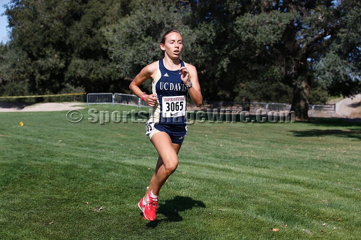 2014StanfordCollWomen-335.JPG - College race at the 2014 Stanford Cross Country Invitational, September 27, Stanford Golf Course, Stanford, California.